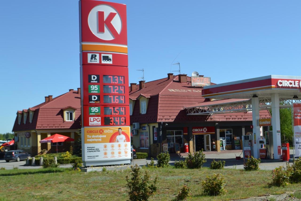 Hotel I Restauracja Jaskolka Alojzow Exteriér fotografie